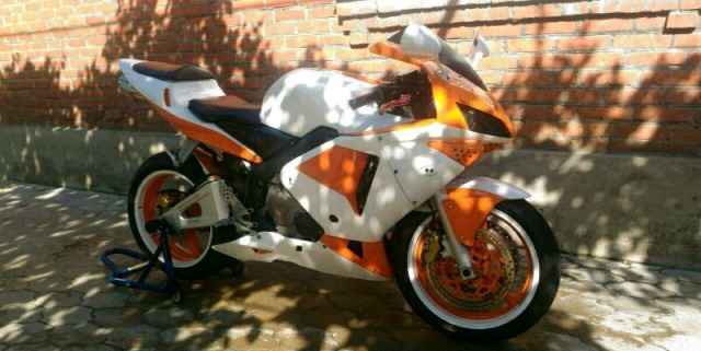 Хонда cbr600rr 2004год Хонда cbr600rr 2004год