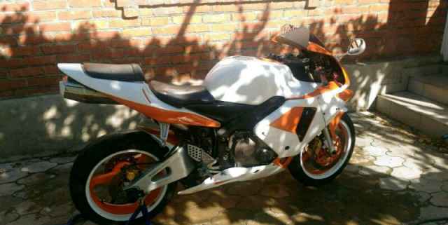 Хонда cbr600rr 2004год Хонда cbr600rr 2004год