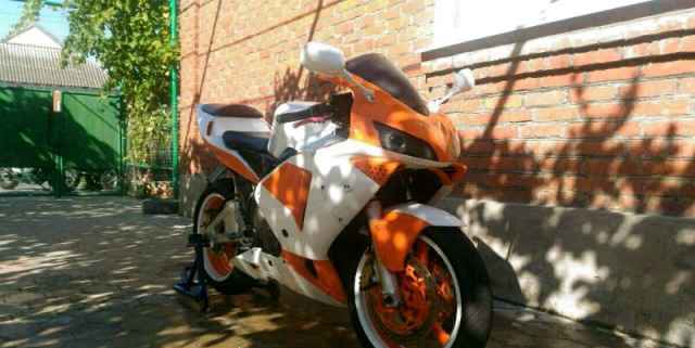 Хонда cbr600rr 2004год Хонда cbr600rr 2004год