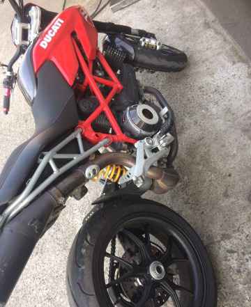 Дукати hypermotard 1100 Дукати hypermotard 1100