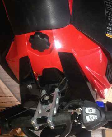 Продаю снегоход Ямаха SR10BXS(SRViper10XS) Продаю снегоход Ямаха SR10BXS(SRViper10XS)