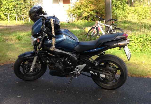 Ямаха FZ6 Ямаха FZ6