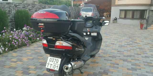 Suzuki Бургман 650 Suzuki Бургман 650