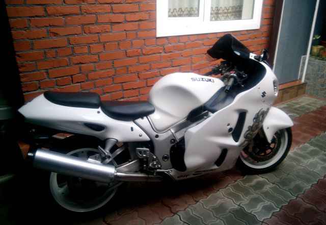 Suzuki GSX 1300 Р хаябуса Suzuki GSX 1300 Р хаябуса