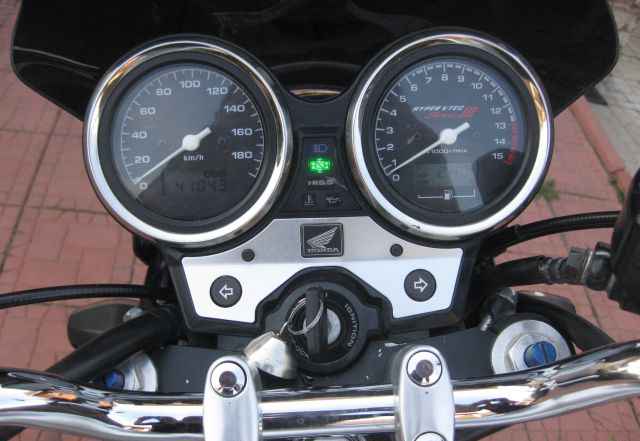 Хонда CB 400 SF6 Хонда CB 400 SF6