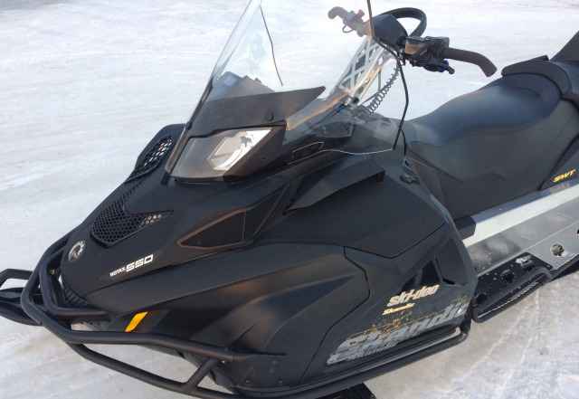 Снегоход BRP Ski-Doo Скандик SWT 550 Снегоход BRP Ski-Doo Скандик SWT 550