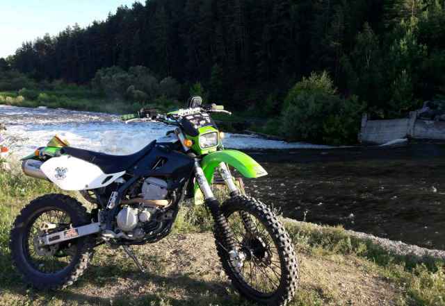 Продам Кавасаки klx 250 Продам Кавасаки klx 250