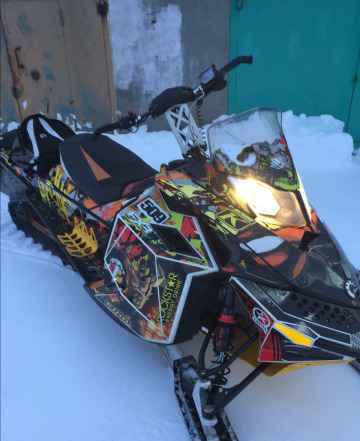 BRP Саммит Х 800R E-TEC BRP Саммит Х 800R E-TEC