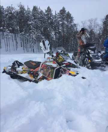 BRP Саммит Х 800R E-TEC BRP Саммит Х 800R E-TEC