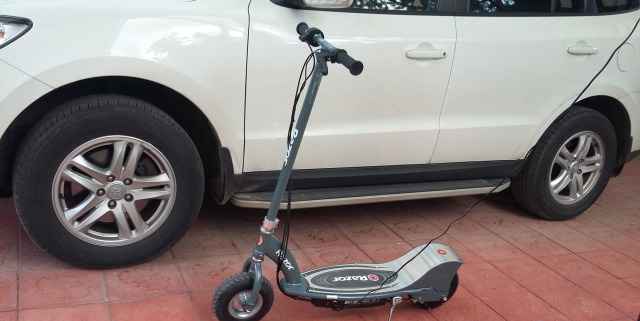 Электросамокат razor E-300 Электросамокат razor E-300