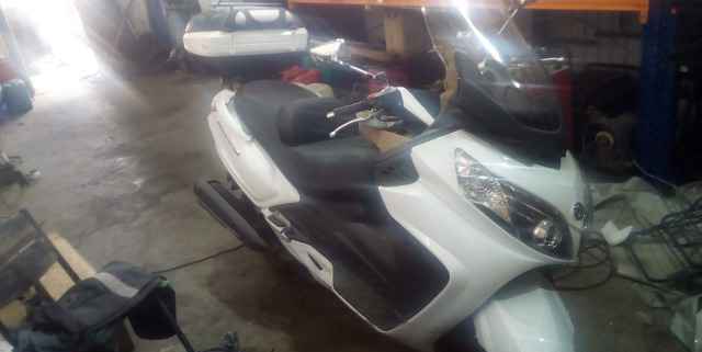 Sym MaxSym 400i Sym MaxSym 400i