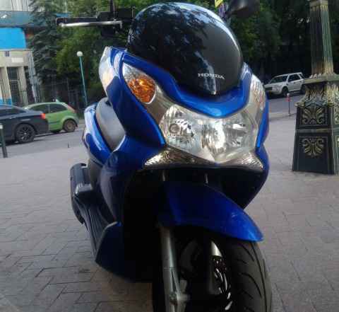Хонда PCX 150 2015г. японка Хонда PCX 150 2015г. японка