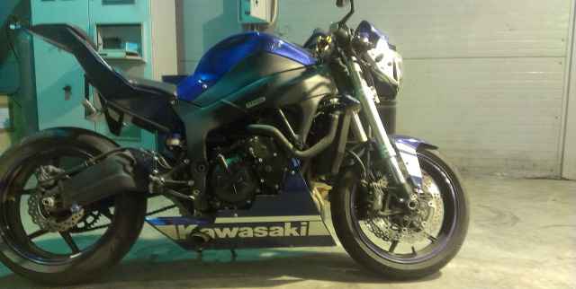 Кавасаки ниндзя Zx-6R 2007г. в Кавасаки ниндзя Zx-6R 2007г. в