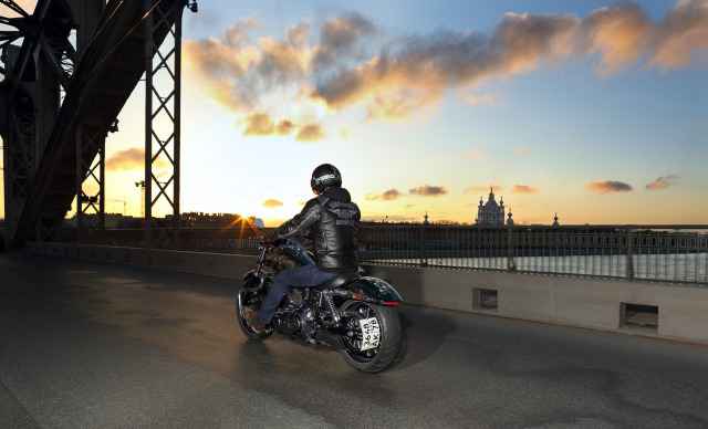 Харлей-Дэвидсон FXD Dyna SuperGlide 103" Харлей-Дэвидсон FXD Dyna SuperGlide 103"