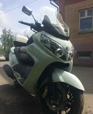 Продаю максискутер SYM400 c абс Продаю максискутер SYM400 c абс