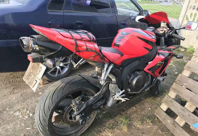 Хонда CBR1000RR 2006 Хонда CBR1000RR 2006