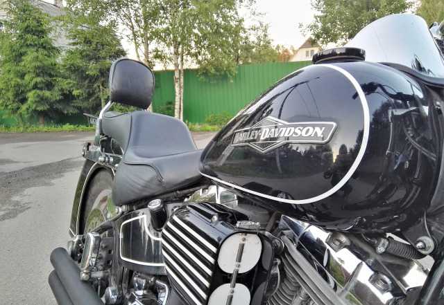 Харлей-Дэвидсон Softail 2004 г Харлей-Дэвидсон Softail 2004 г