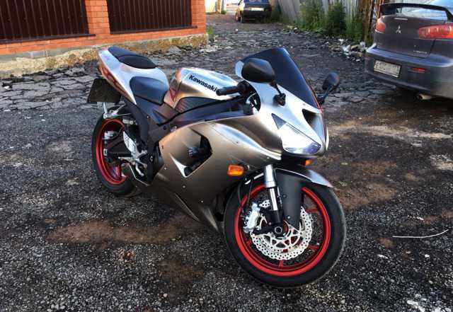 Кавасаки ниндзя 636 ZX6-Р 2006 Кавасаки ниндзя 636 ZX6-Р 2006