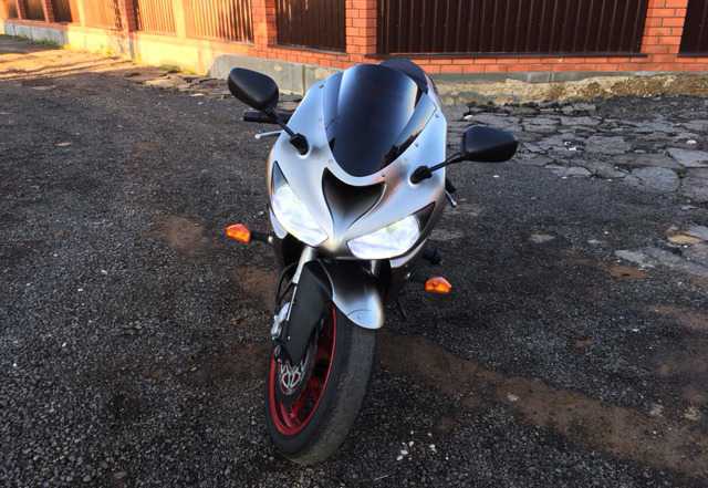 Кавасаки ниндзя 636 ZX6-Р 2006 Кавасаки ниндзя 636 ZX6-Р 2006