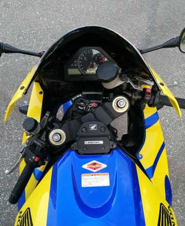 Хонда cbr1000rr Хонда cbr1000rr