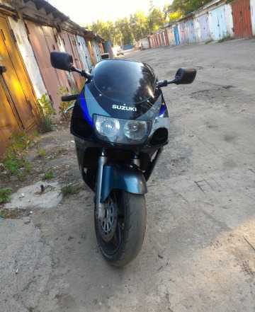 Suzuki gsxr 600 srad Suzuki gsxr 600 srad
