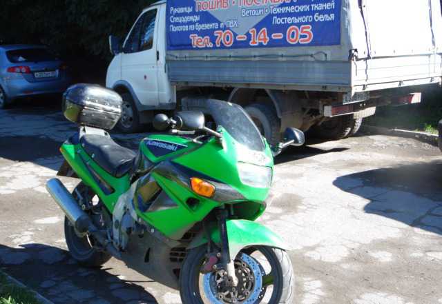 Продается Кавасаки ZZR400 Продается Кавасаки ZZR400