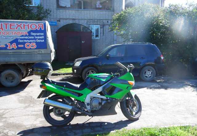 Продается Кавасаки ZZR400 Продается Кавасаки ZZR400