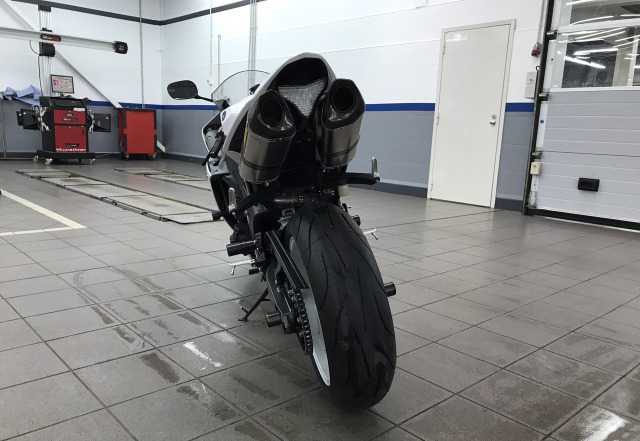 Ямаха Р1 2011 Ямаха Р1 2011
