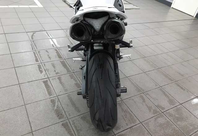 Ямаха Р1 2011 Ямаха Р1 2011