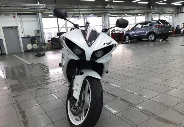 Ямаха Р1 2011 Ямаха Р1 2011