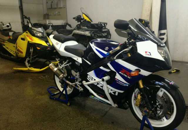 Suzuki gsx-Р 1000 Suzuki gsx-Р 1000