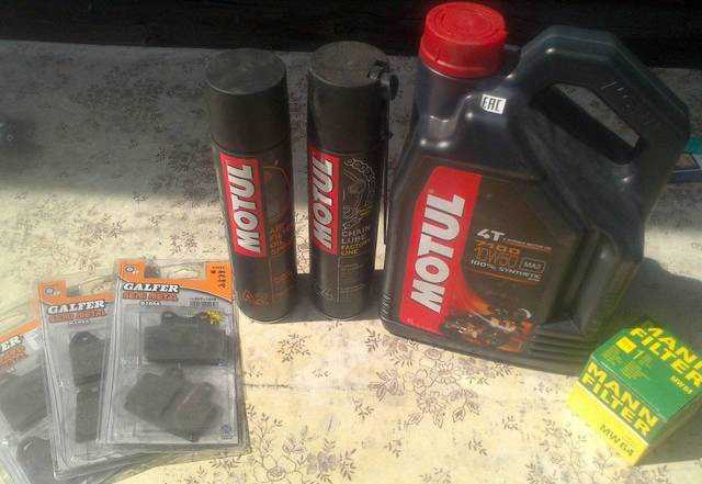 Продам мотоцикл Ямаха FZ400 1995 г.в Продам мотоцикл Ямаха FZ400 1995 г.в
