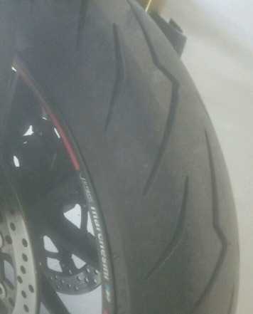 Дукати Hypermotard 1100 С Дукати Hypermotard 1100 С
