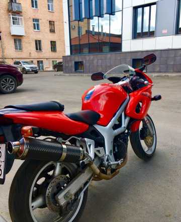 Suzuki SV400S Suzuki SV400S