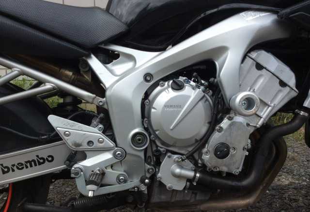 Ямаха FZ6 Ямаха FZ6