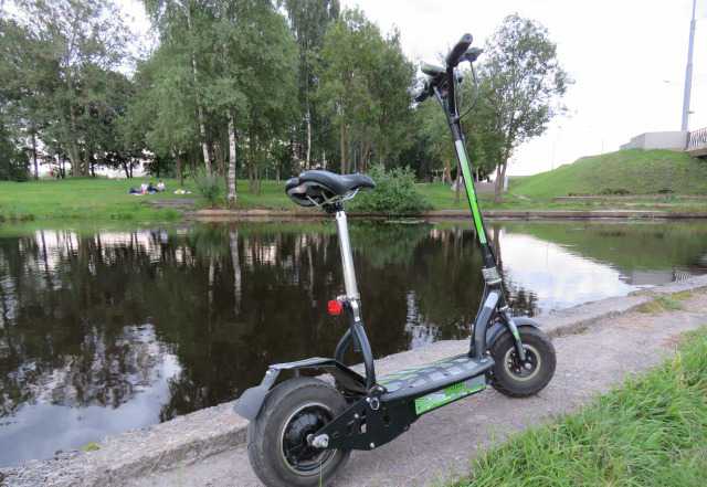 Электросамокат Evo Uber Scoot Lithium 500W Электросамокат Evo Uber Scoot Lithium 500W