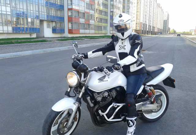 Хонда CB 400 SF Втек 2 (2002) Хонда CB 400 SF Втек 2 (2002)