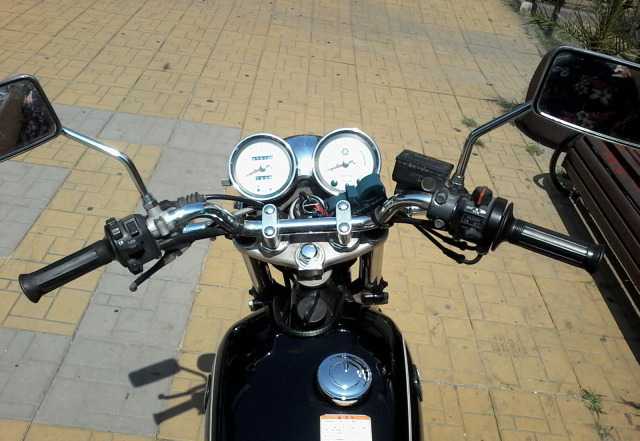 Ямаха SR 400 Ямаха SR 400